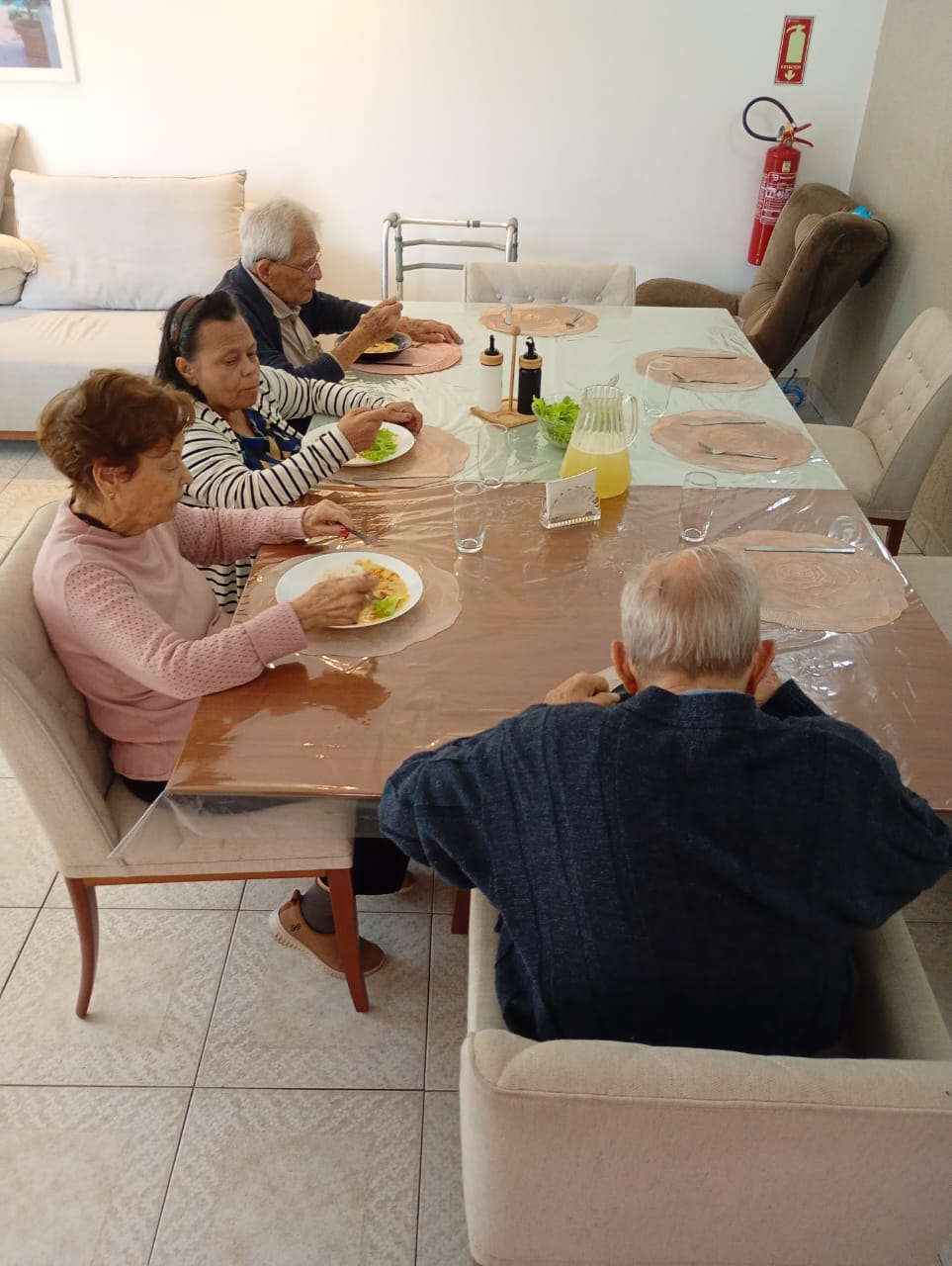 Área de convivência 1